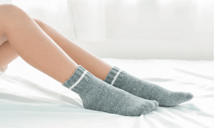 Шкарпетки та гетри жіночі